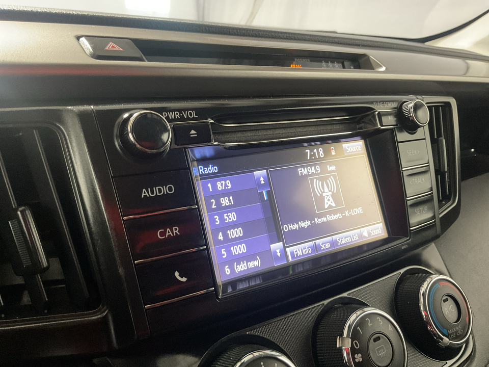 2018 Toyota RAV4 LE FWD