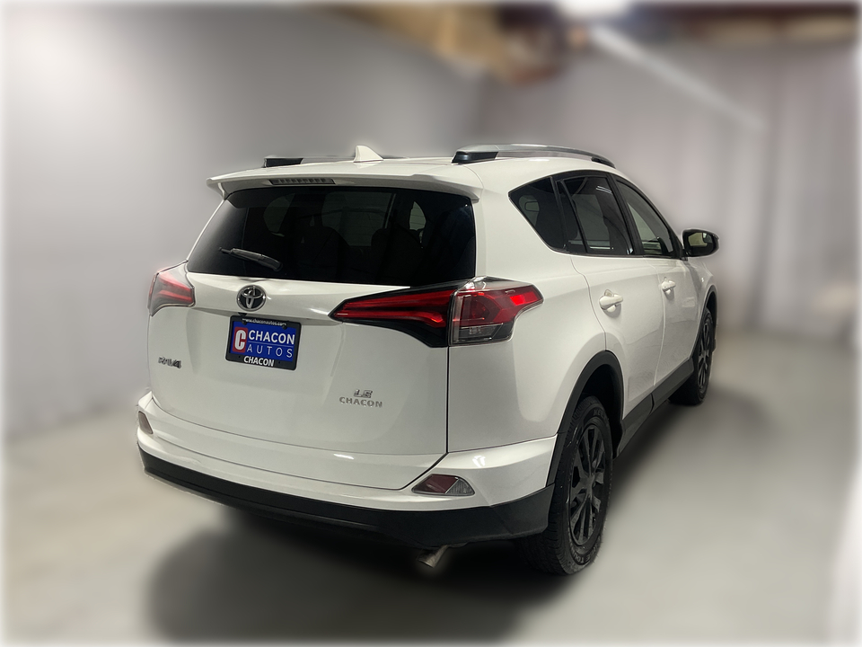 2018 Toyota RAV4 LE FWD