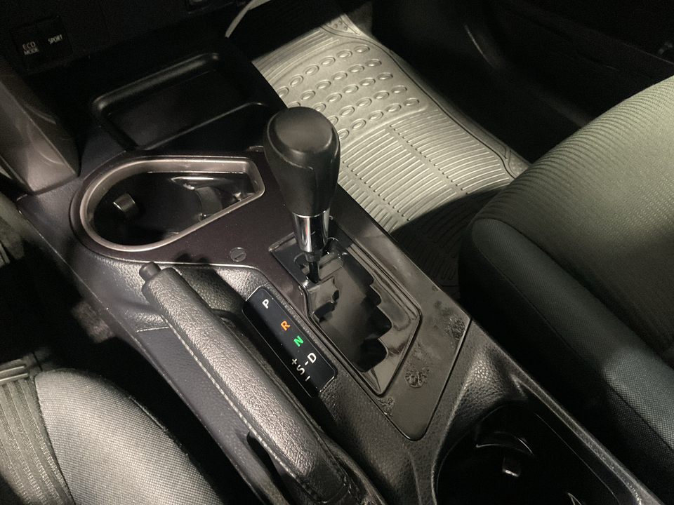 2018 Toyota RAV4 LE FWD