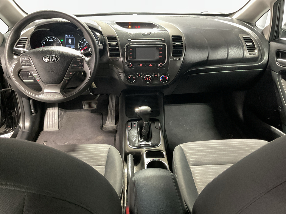 2017 Kia Forte LX 6A