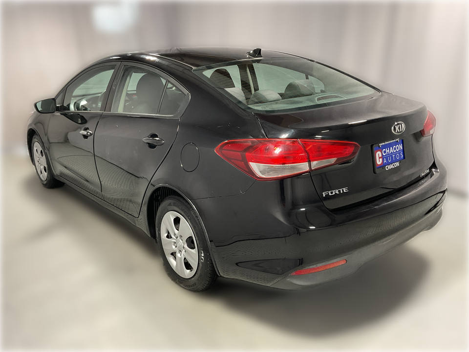 2017 Kia Forte LX 6A