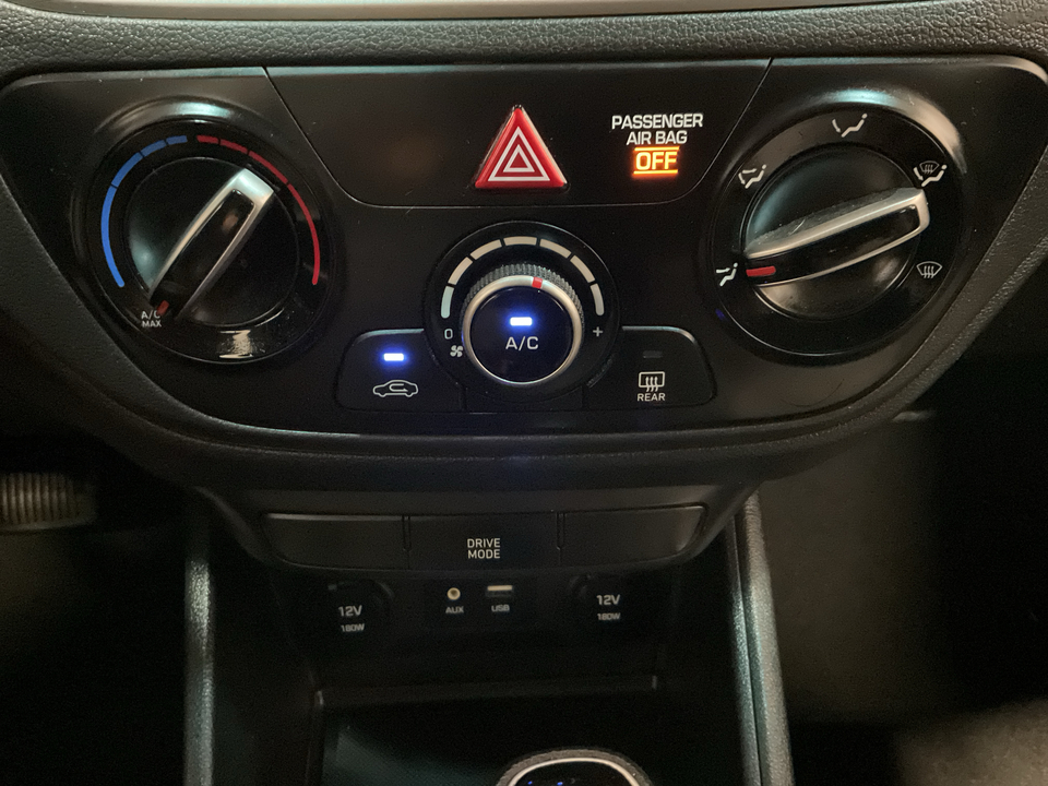 2021 Hyundai Accent SE 4-Door 6A