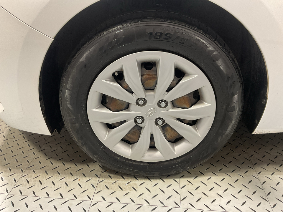 2021 Hyundai Accent SE 4-Door 6A
