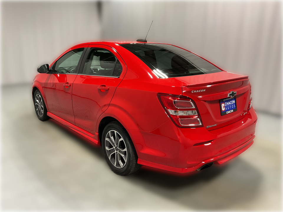 2020 Chevrolet Sonic LT Auto Sedan