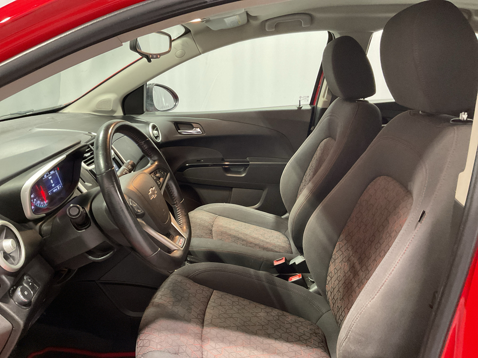 2020 Chevrolet Sonic LT Auto Sedan