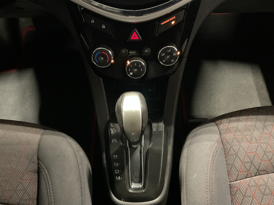 2020 Chevrolet Sonic LT Auto Sedan