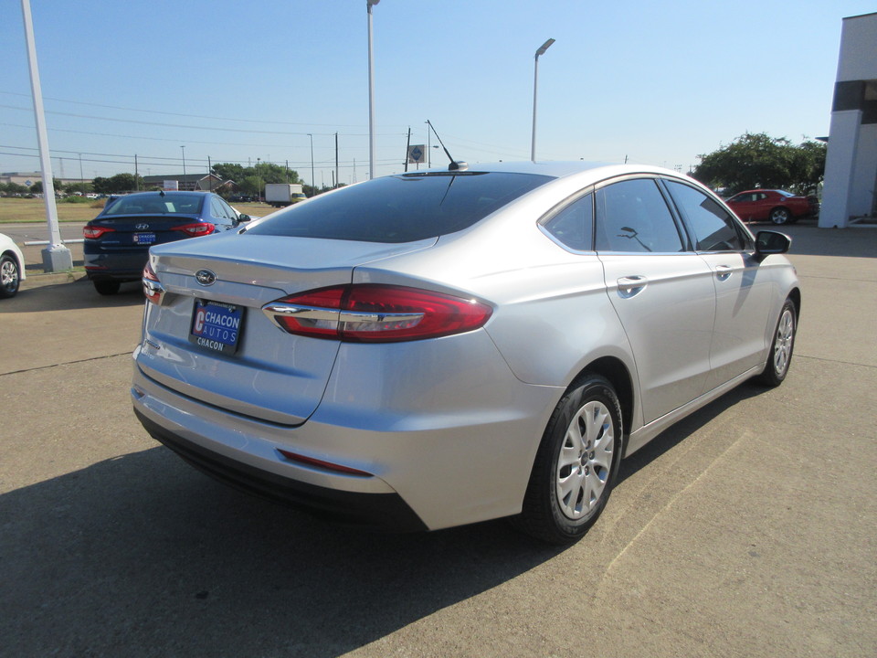 2019 Ford Fusion S