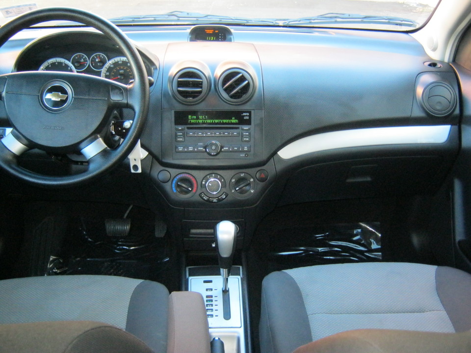 2011 Chevrolet Aveo5 LS