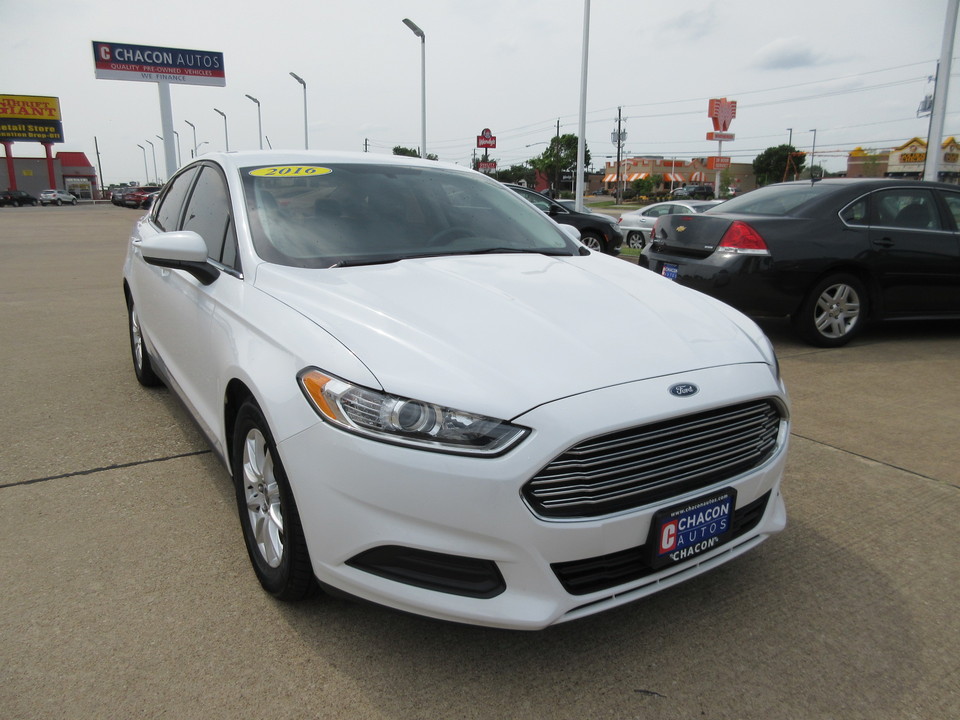 2016 Ford Fusion S