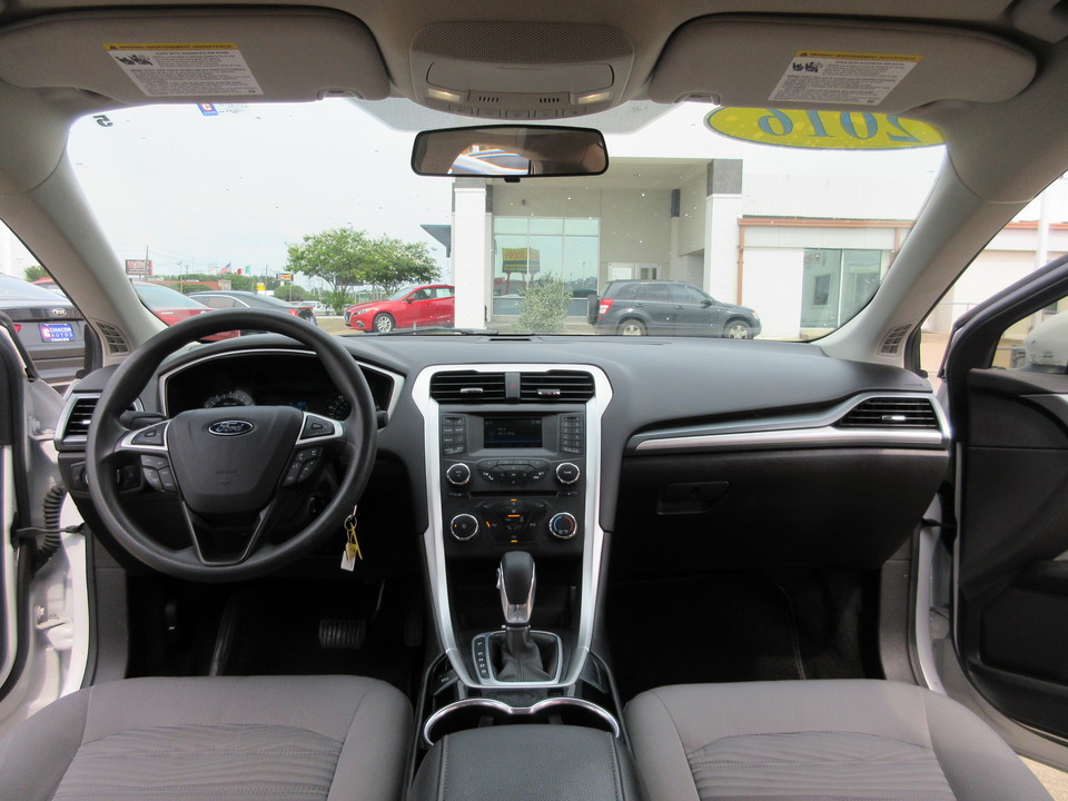 2016 Ford Fusion S