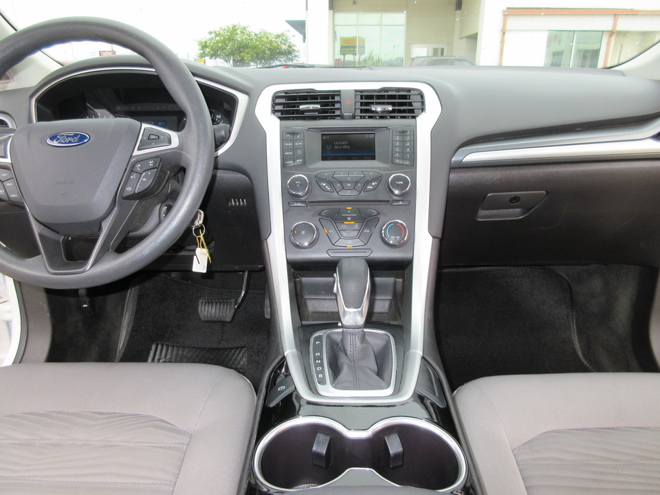 2016 Ford Fusion S
