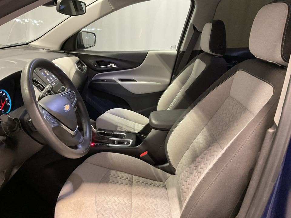 2022 Chevrolet Equinox LS 2WD