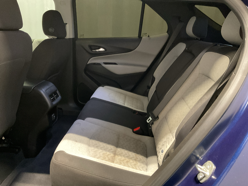 2022 Chevrolet Equinox LS 2WD