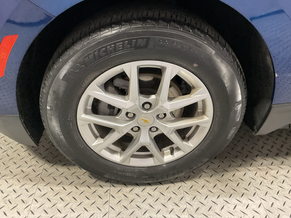 2022 Chevrolet Equinox LS 2WD