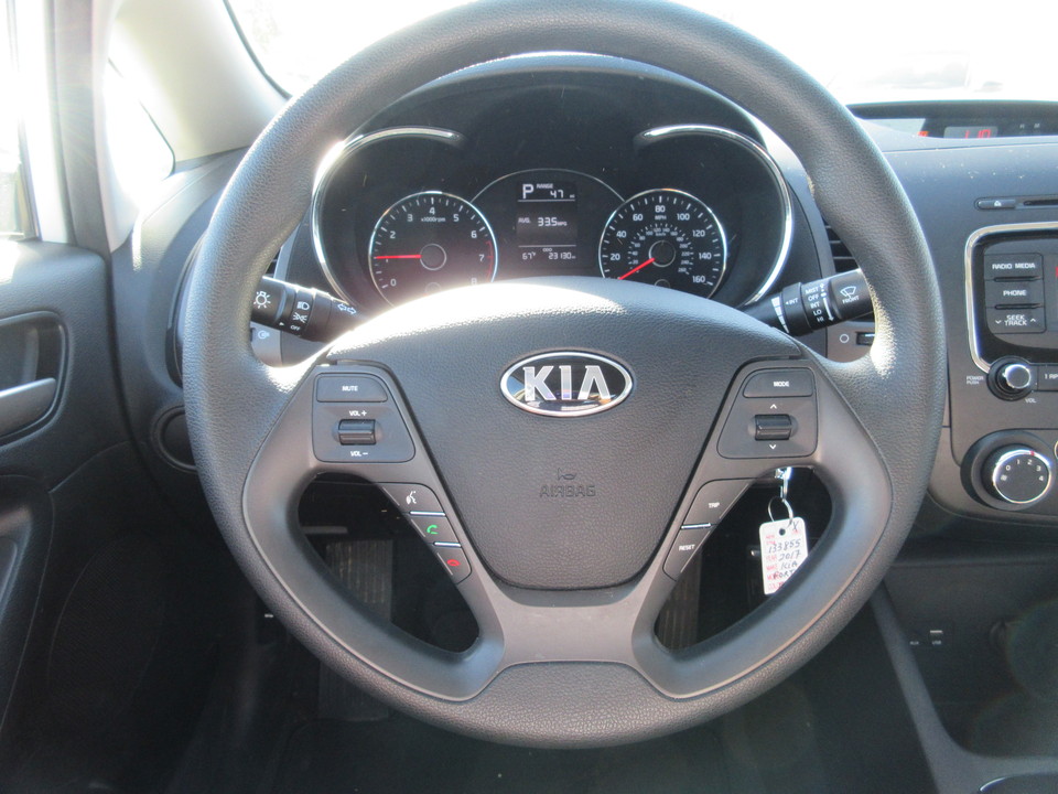 2017 Kia Forte LX 6A