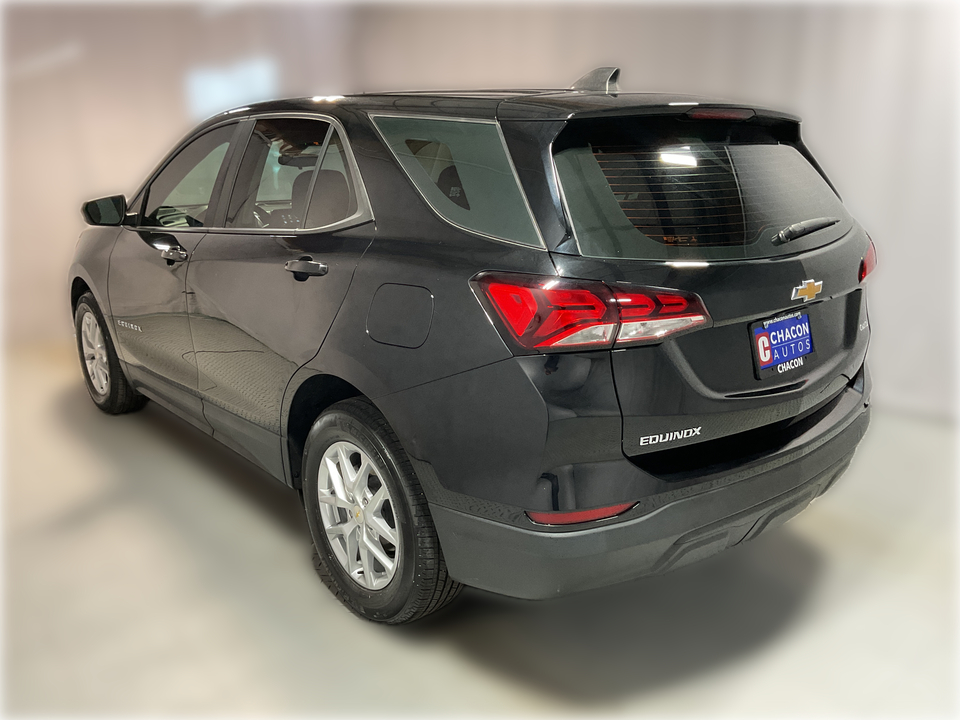 2022 Chevrolet Equinox LS 2WD