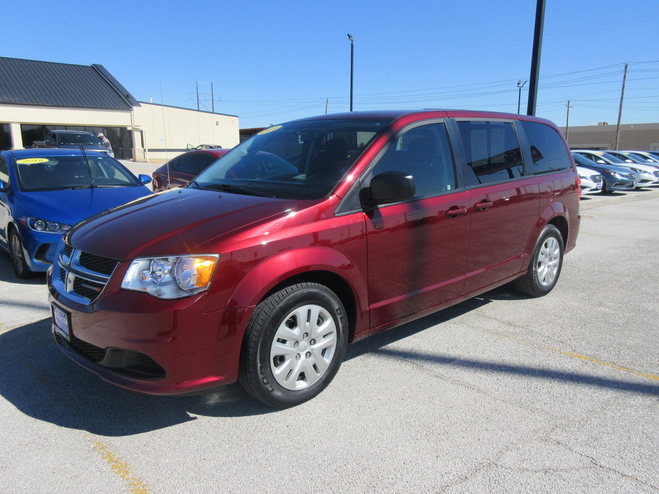 Used 2018 Dodge Grand Caravan in Carrollton, TX ( W135910 ) | Chacon Autos