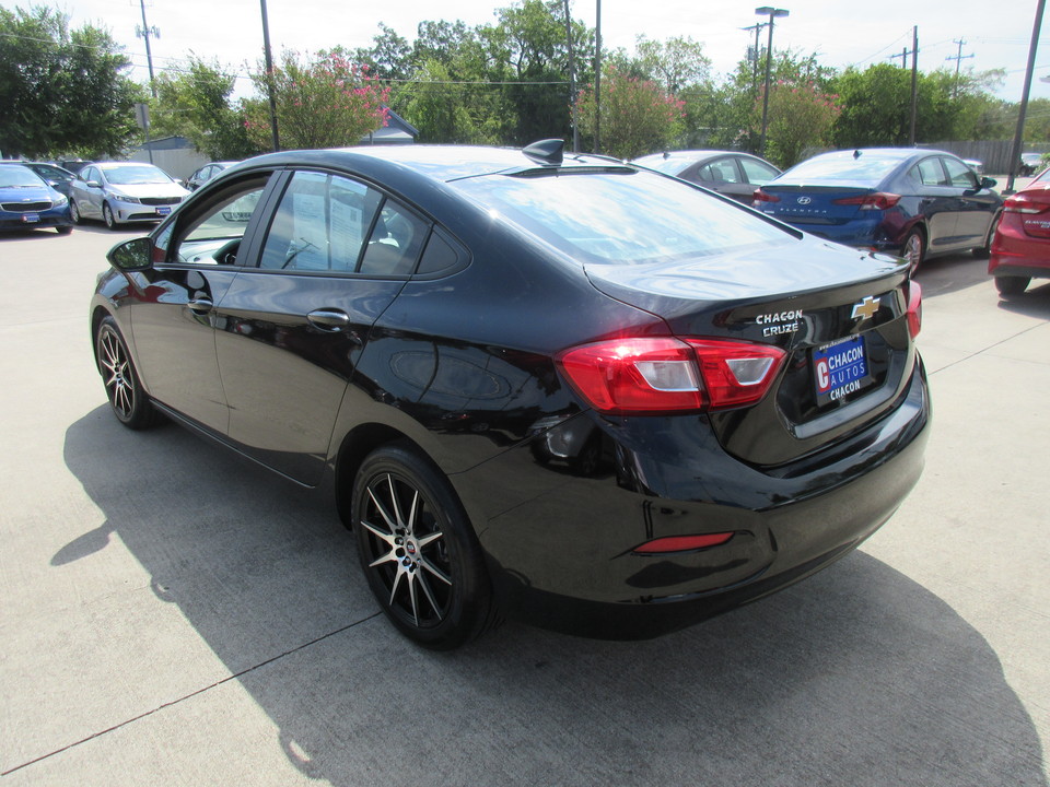 2019 Chevrolet Cruze LS Auto