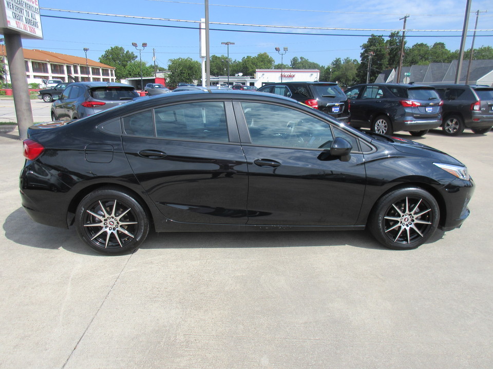 2019 Chevrolet Cruze LS Auto
