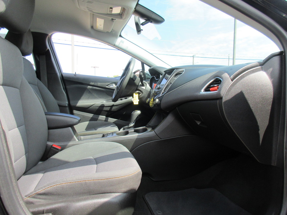 2019 Chevrolet Cruze LS Auto