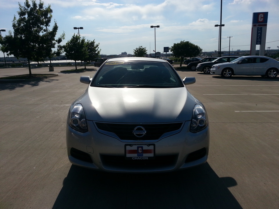 2010 Nissan Altima 2.5 S CVT Coupe