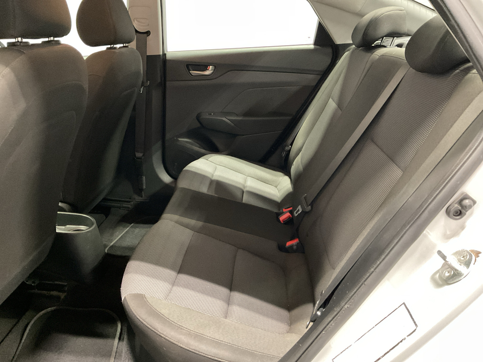2021 Hyundai Accent SE 4-Door 6A