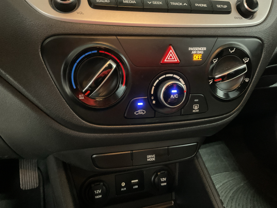 2021 Hyundai Accent SE 4-Door 6A