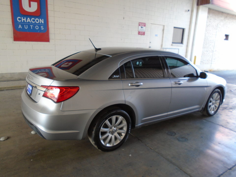 2014 Chrysler 200 Touring