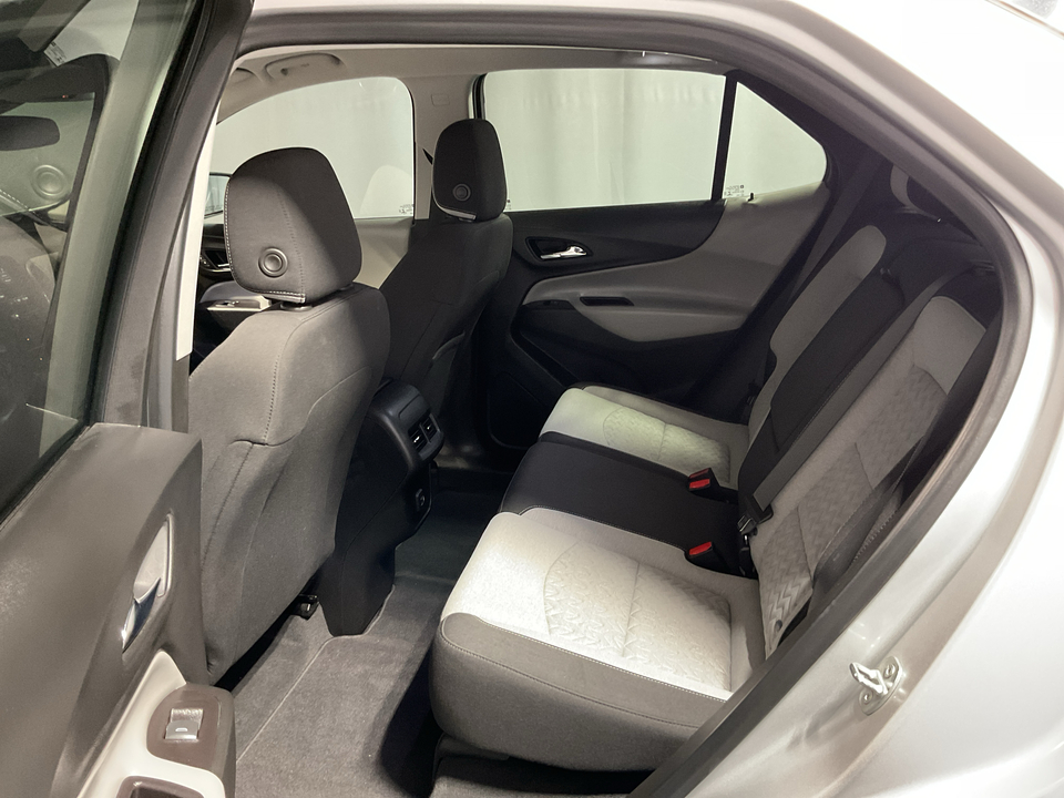 2022 Chevrolet Equinox LS 2WD