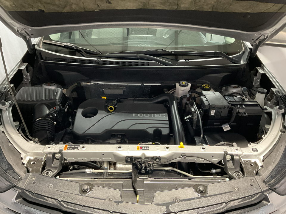 2022 Chevrolet Equinox LS 2WD