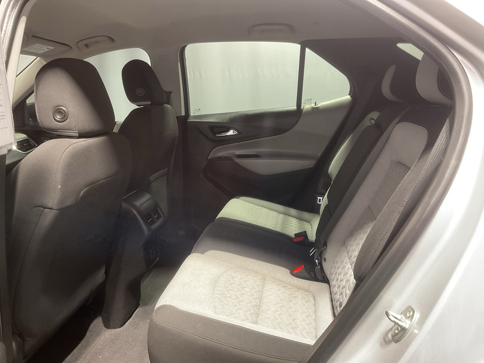 2022 Chevrolet Equinox LS 2WD