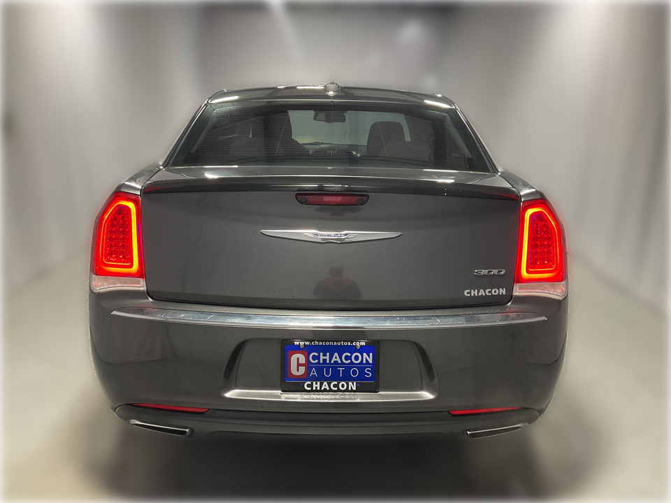 2018 Chrysler 300 Touring
