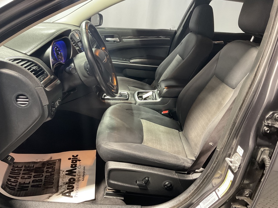 2018 Chrysler 300 Touring