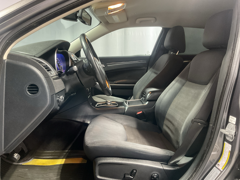 2018 Chrysler 300 Touring