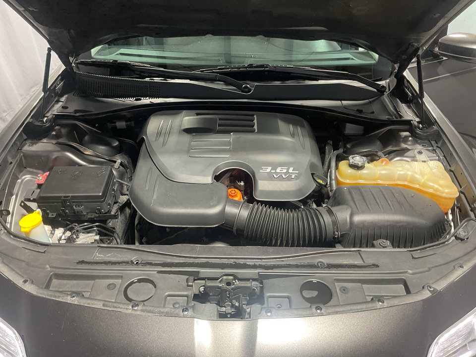 2018 Chrysler 300 Touring