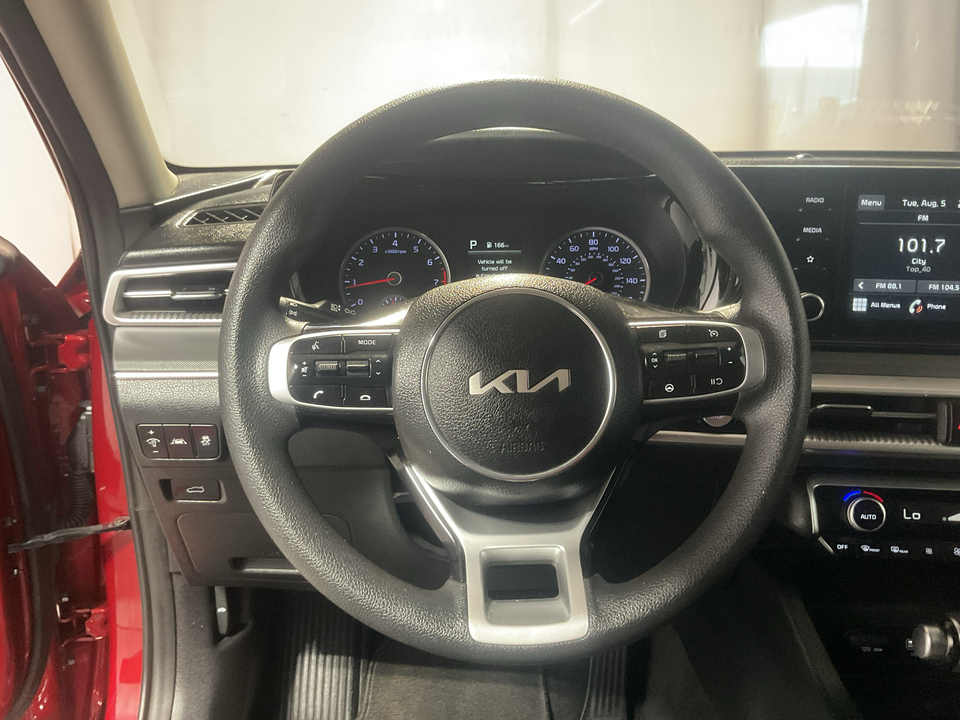 2022 Kia K5 LXS