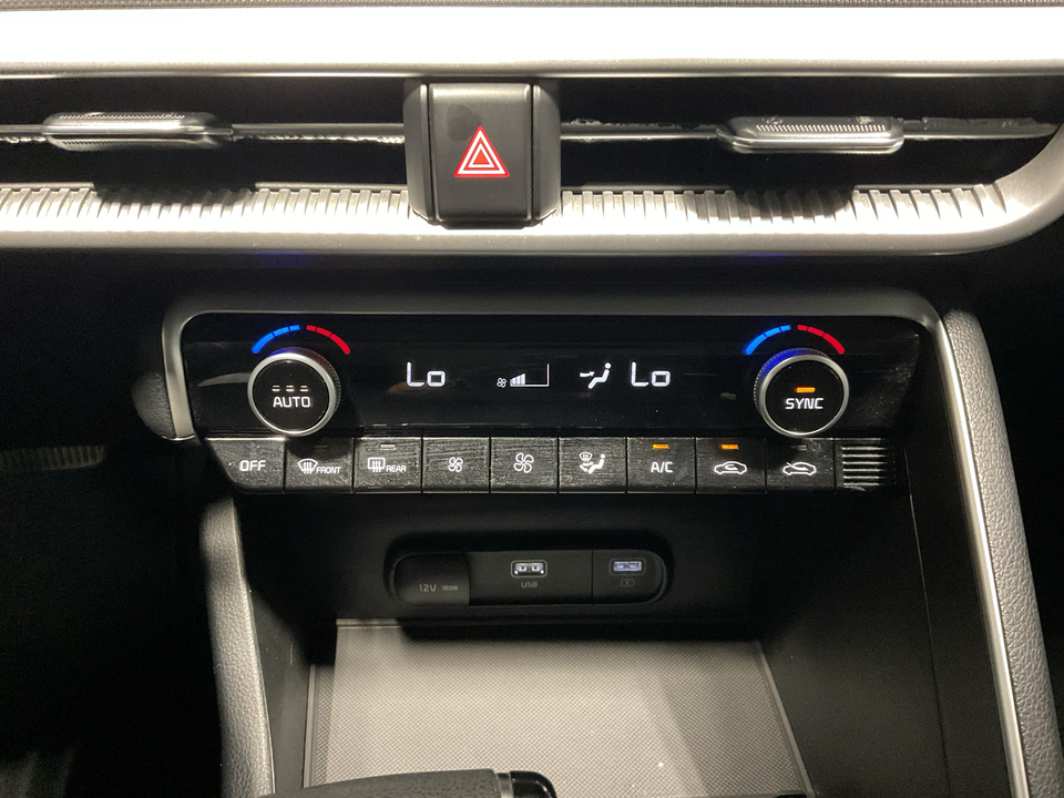 2022 Kia K5 LXS