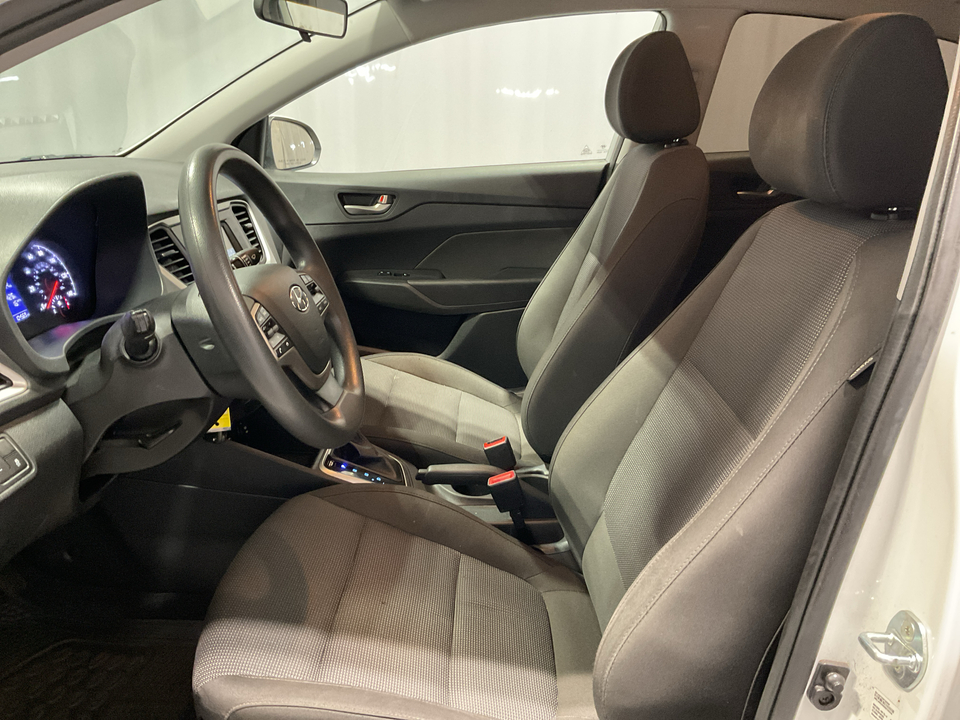 2021 Hyundai Accent SE 4-Door 6A