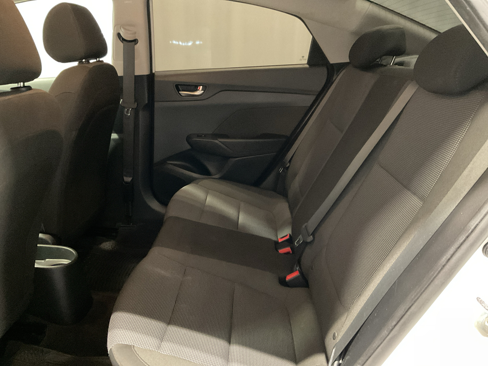 2021 Hyundai Accent SE 4-Door 6A