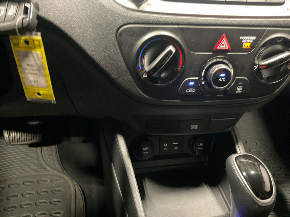 2021 Hyundai Accent SE 4-Door 6A