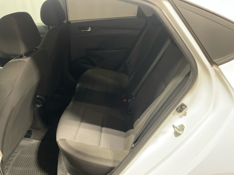 2021 Hyundai Accent SE 4-Door 6A