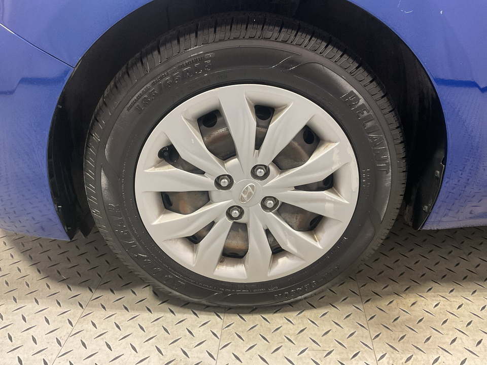 2021 Hyundai Accent SE 4-Door 6A