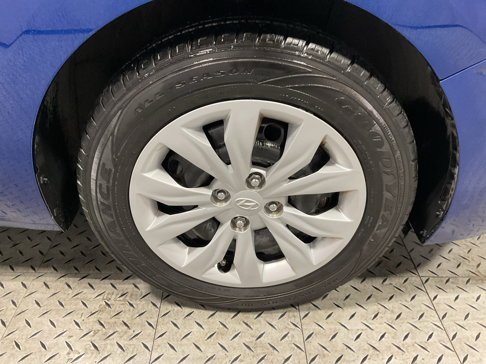 2021 Hyundai Accent SE 4-Door 6A