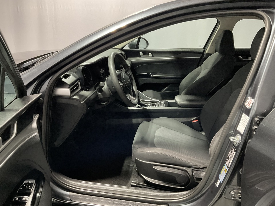2022 Kia K5 LXS