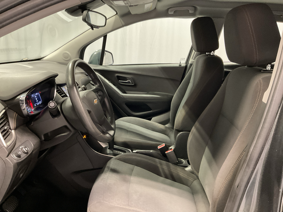 2020 Chevrolet Trax LS FWD