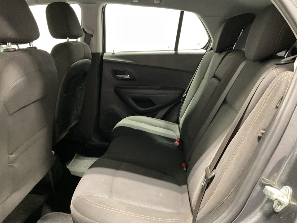 2020 Chevrolet Trax LS FWD