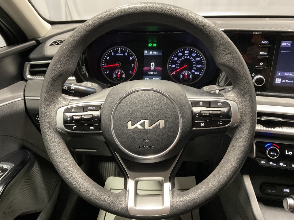 2022 Kia K5 LXS