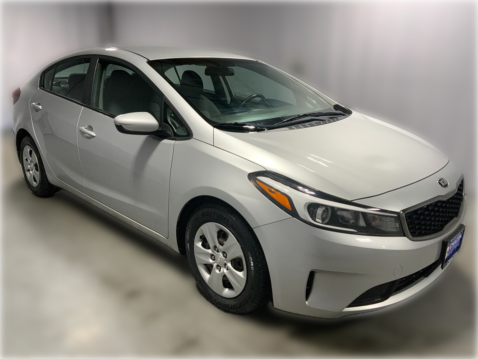 2017 Kia Forte LX 6A