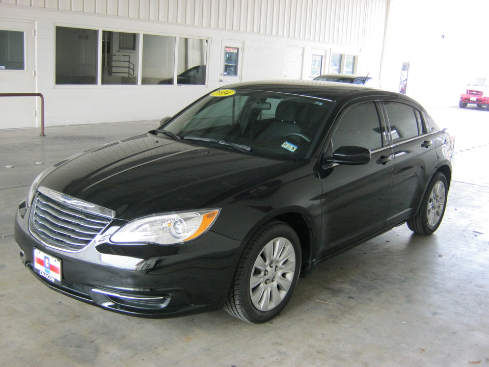 2014 Chrysler 200 LX