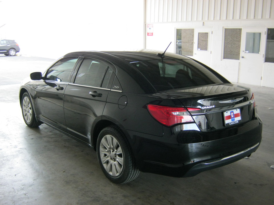 2014 Chrysler 200 LX